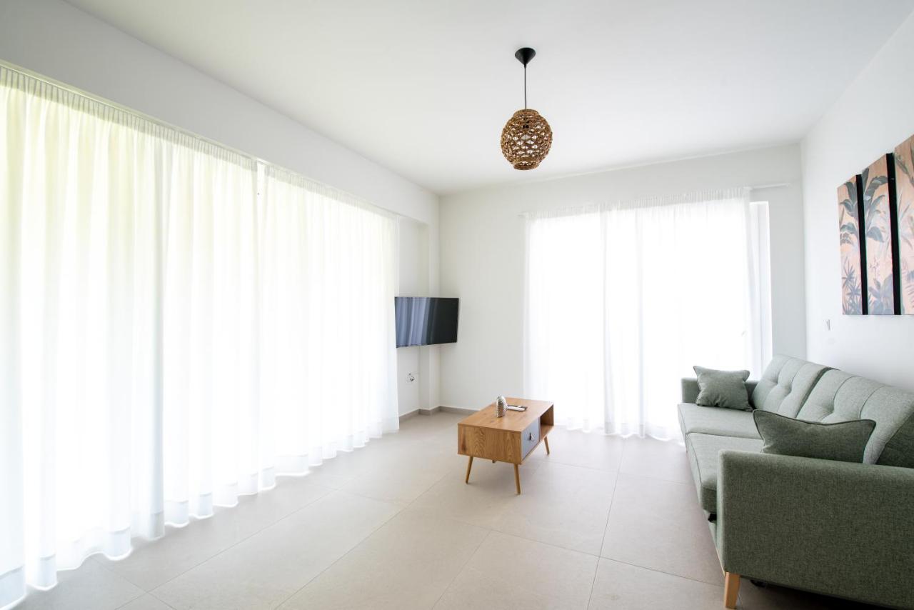 Ennea Suites-Earth Suite Flambouras Ngoại thất bức ảnh
